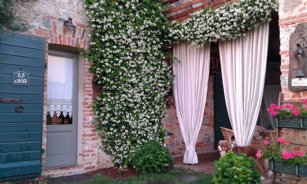 B&B Il Salice Veruno Bagian luar foto